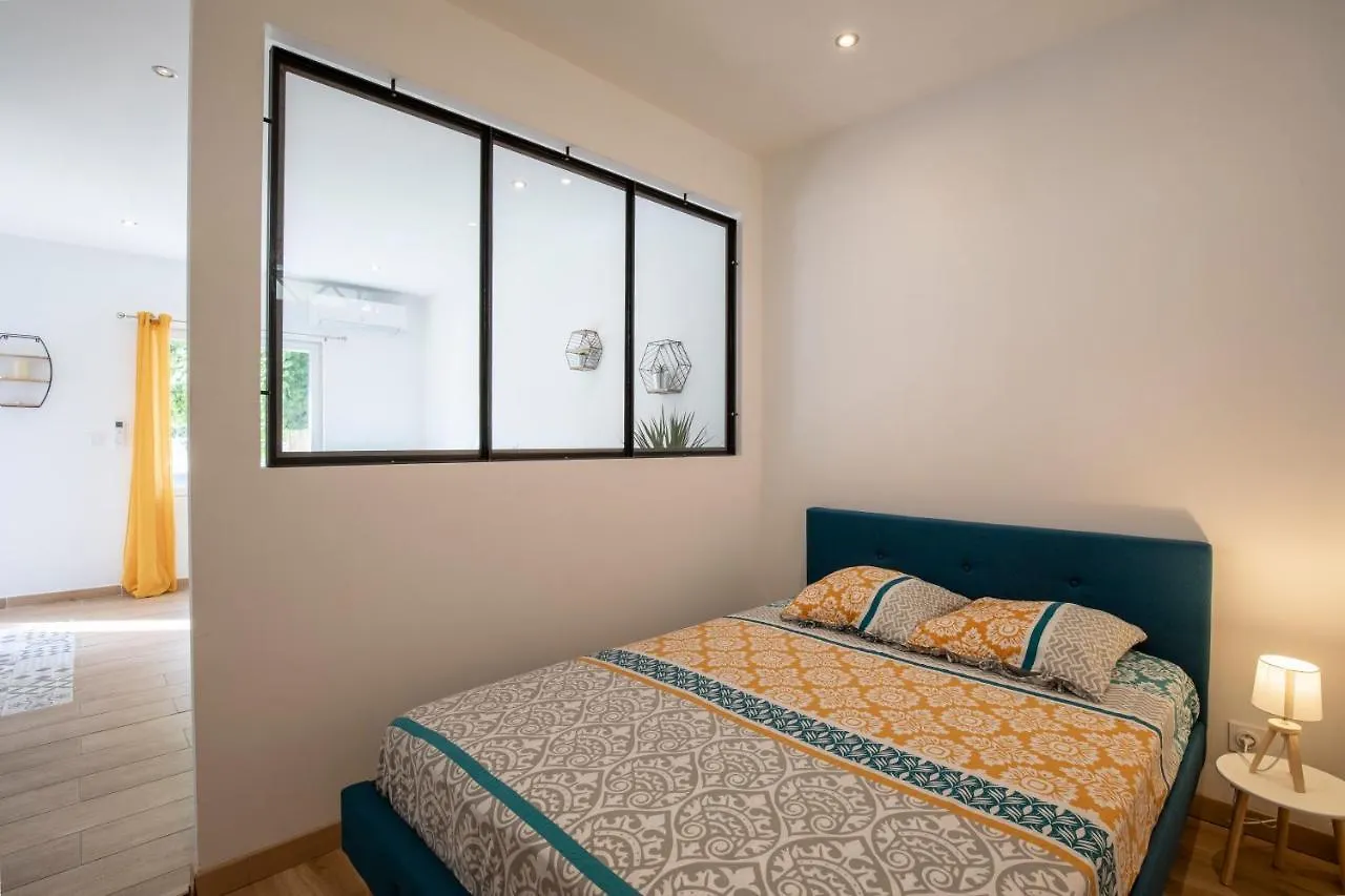 Villa De 200 M2 Avec Piscine Proche Du Centre-Ville Avignon France