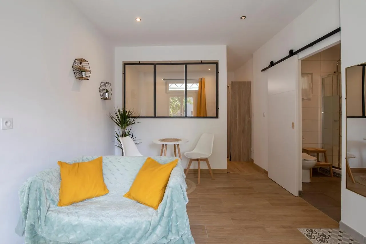 Villa De 200 M2 Avec Piscine Proche Du Centre-Ville Avignon 0*,  France