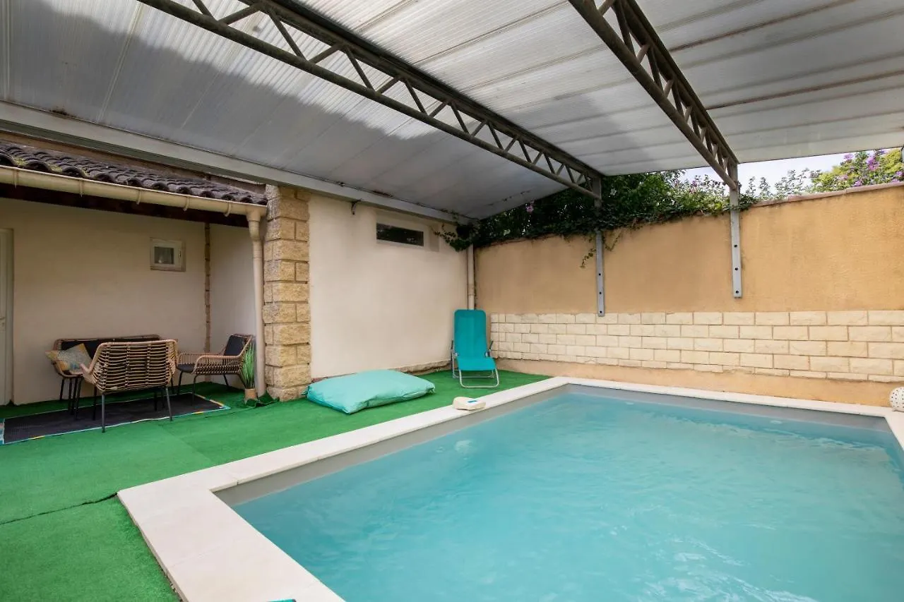 Villa De 200 M2 Avec Piscine Proche Du Centre-Ville Avignon France