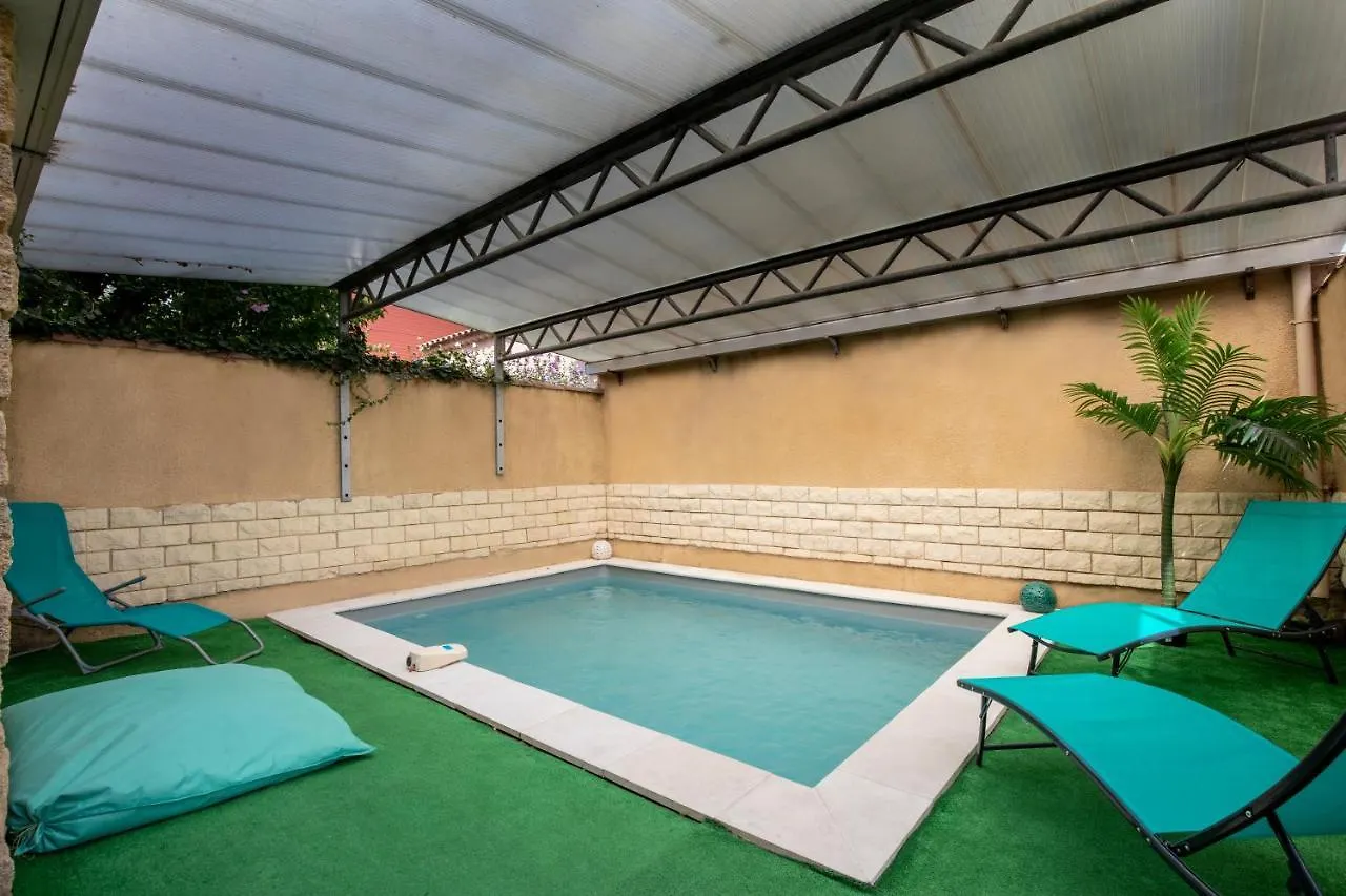 Villa De 200 M2 Avec Piscine Proche Du Centre-Ville Avignon 0*,